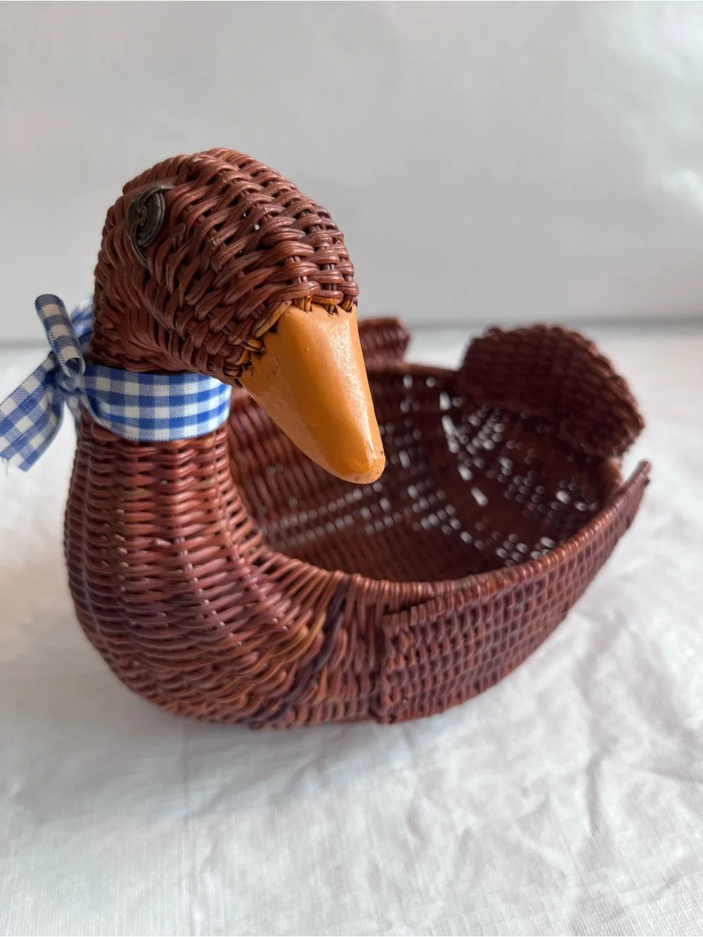 Vintage Duck Wicker Woven Basket 80’s 90’s